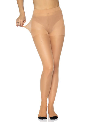 hip stretch of nude sheer cuban heel pantyhose 9132